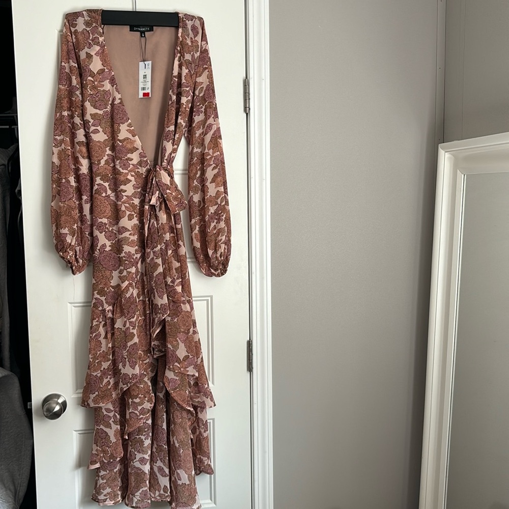 Brand new dynamite floral dress